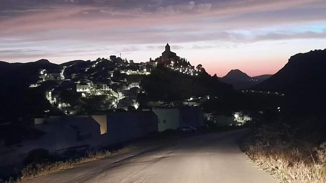 Casa La Serena Iznájar Екстериор снимка